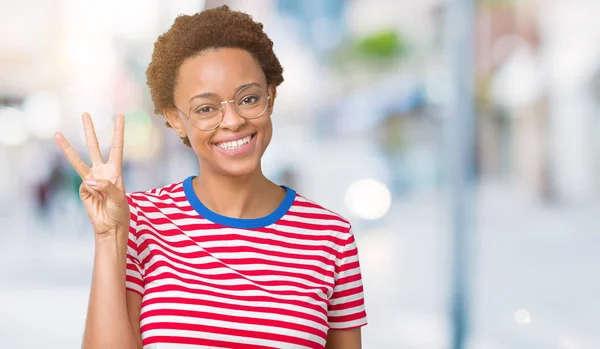 Güzel Genç Afro Amerikan Kadın Gözlük Gösterilen Parmakları Ile Işaret — Stok fotoğraf