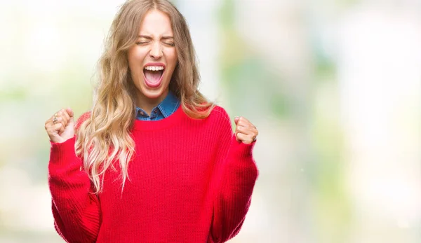 Mooie Jonge Blonde Vrouw Winter Trui Dragen Geïsoleerde Achtergrond Enthousiast — Stockfoto