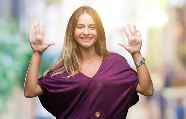 Giovane Bella Donna Bionda Elegante Sfondo Isolato Mostrando Indicando Con — Foto Stock