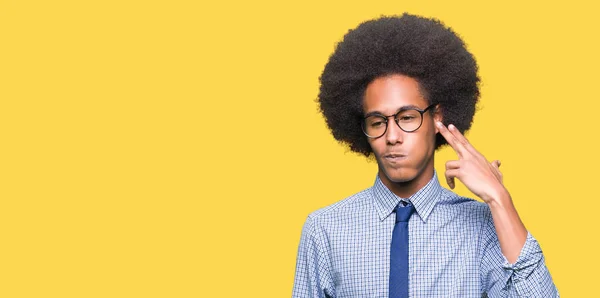 Jovem Homem Negócios Afro Americano Com Cabelo Afro Usando Óculos — Fotografia de Stock