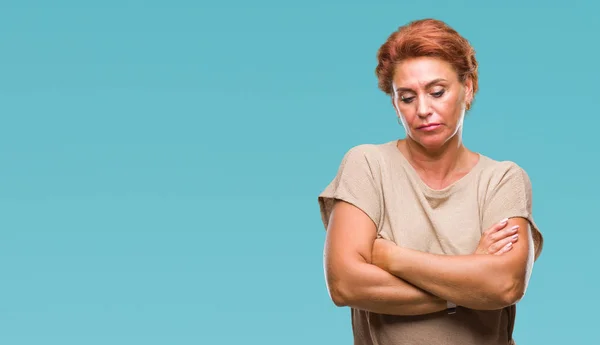 Atractiva Mujer Pelirroja Caucásica Mayor Sobre Fondo Aislado Escéptico Nervioso — Foto de Stock