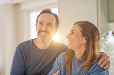 Romantik orta yaş kaç evde aşk içinde