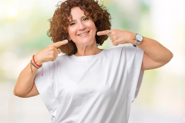 Belle Femme Âgée Âge Moyen Portant Shirt Blanc Sur Fond — Photo