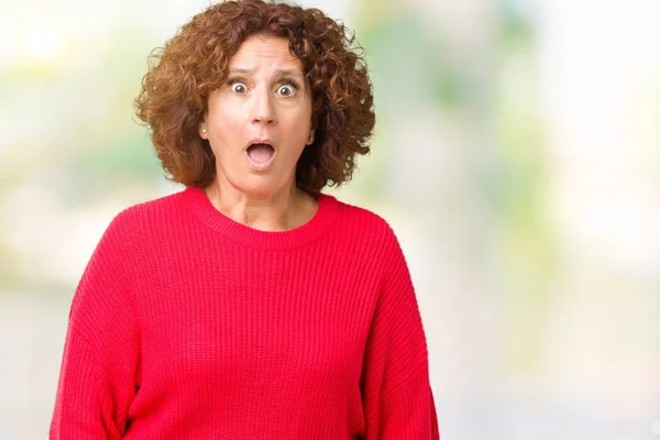 Schöne Seniorin Mittleren Alters Roten Winterpullover Über Isoliertem Hintergrund Angst — Stockfoto