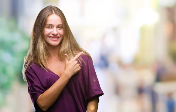 Mooie Blonde Elegante Jongedame Geïsoleerde Achtergrond Vrolijke Met Een Glimlach — Stockfoto