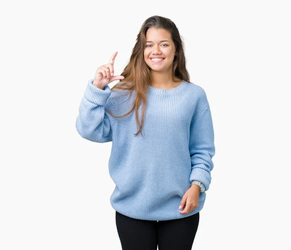 Joven Hermosa Mujer Morena Vistiendo Suéter Azul Invierno Sobre Fondo —  Fotos de Stock