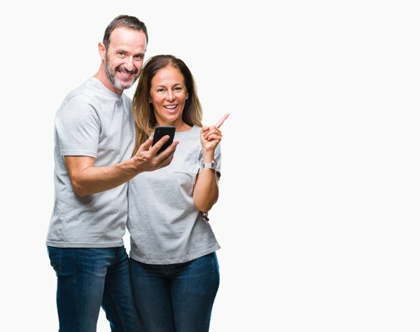 Middle Age Hispanic Couple Texting Message Smartphone Ver Isolated Background — Stock Photo, Image