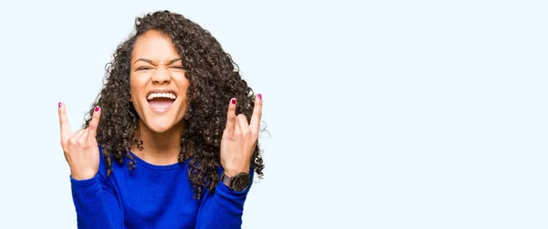 Young Beautiful Woman Curly Hair Wearing Winter Sweater Shouting Crazy — Stock Photo, Image
