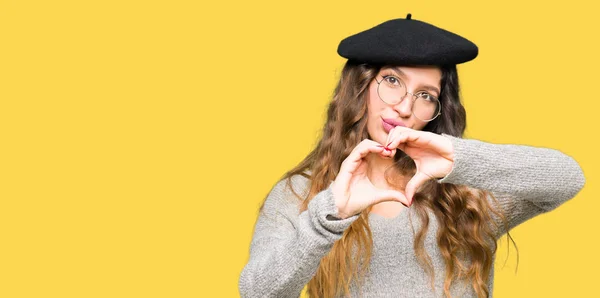 Mooie Jonge Vrouw Die Het Dragen Van Bril Mode Baret — Stockfoto