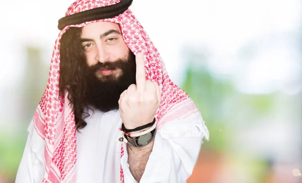 Árabe Hombre Negocios Con Pelo Largo Usando Tradicional Bufanda Keffiyeh —  Fotos de Stock