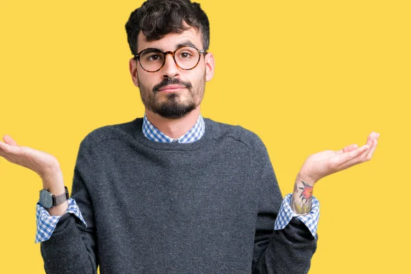 Homem Inteligente Bonito Jovem Vestindo Óculos Sobre Fundo Isolado Expressão — Fotografia de Stock