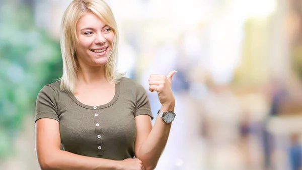 Giovane Bella Donna Bionda Sfondo Isolato Sorridente Con Volto Felice — Foto Stock