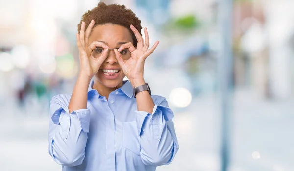 Jovem Mulher Negócios Afro Americana Bonita Sobre Fundo Isolado Fazendo — Fotografia de Stock