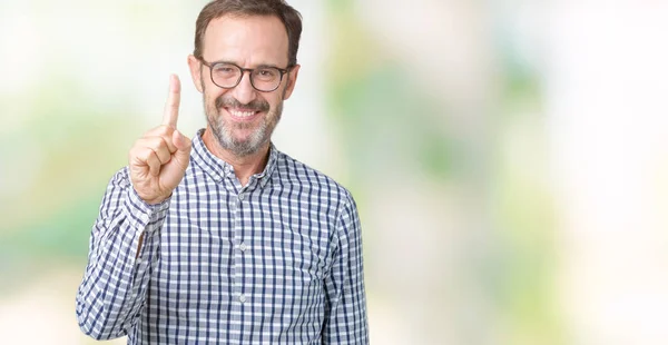 Guapo Mediana Edad Elegante Hombre Negocios Senior Con Gafas Sobre —  Fotos de Stock