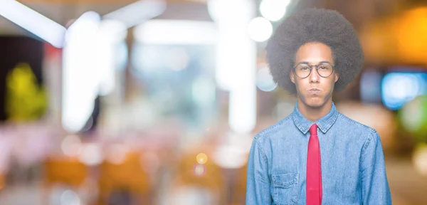 Mladý Afričan Americký Obchodní Člověk Svými Vlasy Brýlích Červenými Vázanými — Stock fotografie