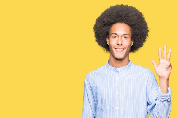 Jonge Afro Amerikaanse Man Met Afro Haar Tonen Met Vingers — Stockfoto