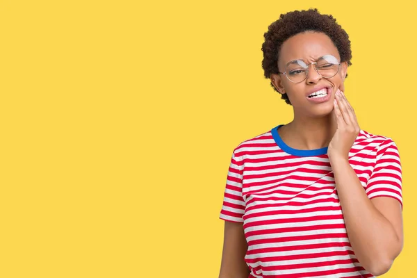 Mooie Jonge African American Vrouw Bril Geïsoleerde Achtergrond Mond Met — Stockfoto