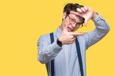 genç yakışıklı beyaz adam 