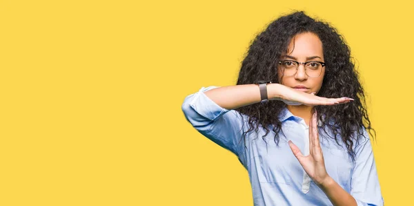 Young Beautiful Business Girl Curly Hair Wearing Glasses Doing Time — Stock Photo, Image