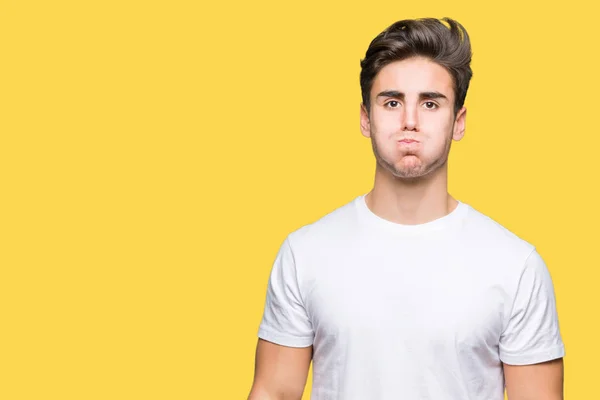 Junger Gutaussehender Mann Mit Weißem Shirt Über Isoliertem Hintergrund Wangen — Stockfoto