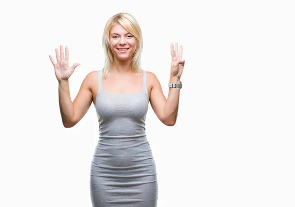 Молодая Красивая Блондинка Изолированном Фоне Показывает Указывает Пальцами Номер Восемь — стоковое фото