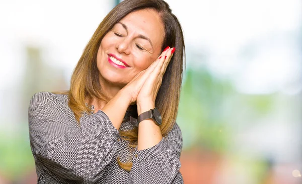 Hermosa Mujer Negocios Mediana Edad Durmiendo Cansada Soñando Posando Con —  Fotos de Stock