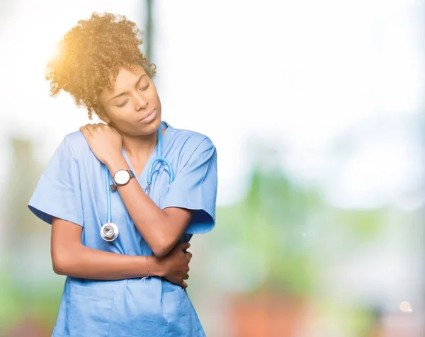 Junge Afrikanisch Amerikanische Ärztin Mit Isoliertem Hintergrund Die Sich Glücklich — Stockfoto