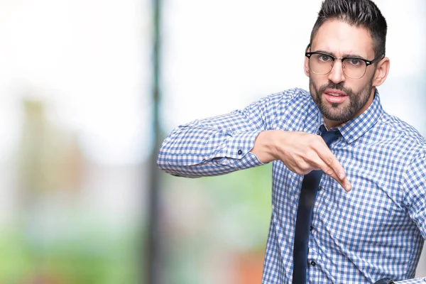 Ung Affärsman Bära Glasögon Över Isolerade Bakgrund Hast Pekar Att — Stockfoto