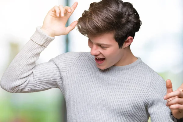 Jonge Knappe Man Draagt Winter Trui Geïsoleerde Achtergrond Dansen Gelukkig — Stockfoto