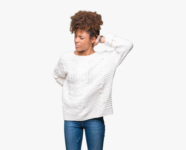 Hermosa Mujer Afroamericana Joven Con Suéter Invierno Sobre Fondo Aislado — Foto de Stock