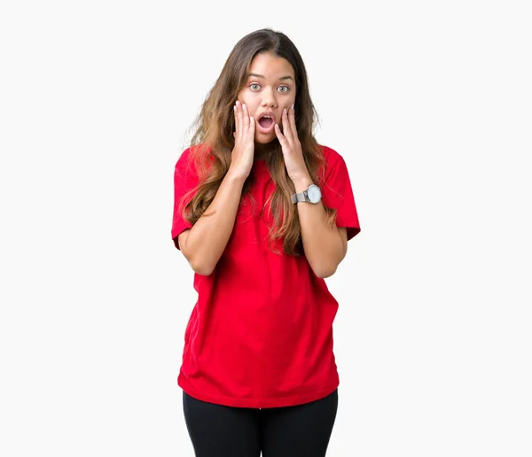 Giovane Bella Donna Bruna Che Indossa Shirt Rossa Sfondo Isolato — Foto Stock
