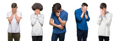 Beyaz izole arka plan üzerinde insanların kolaj üzgün ifade ile elleri ile yüz kapsayan ağlarken. Depresyon kavramı.