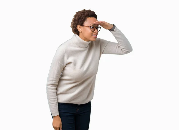 Mladá Krásná Africká Americká Žena Nosí Brýle Nad Samostatný Pozadí — Stock fotografie