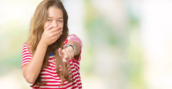 Junge Schöne Brünette Frau Trägt Gestreiftes Shirt Über Isoliertem Hintergrund — Stockfoto