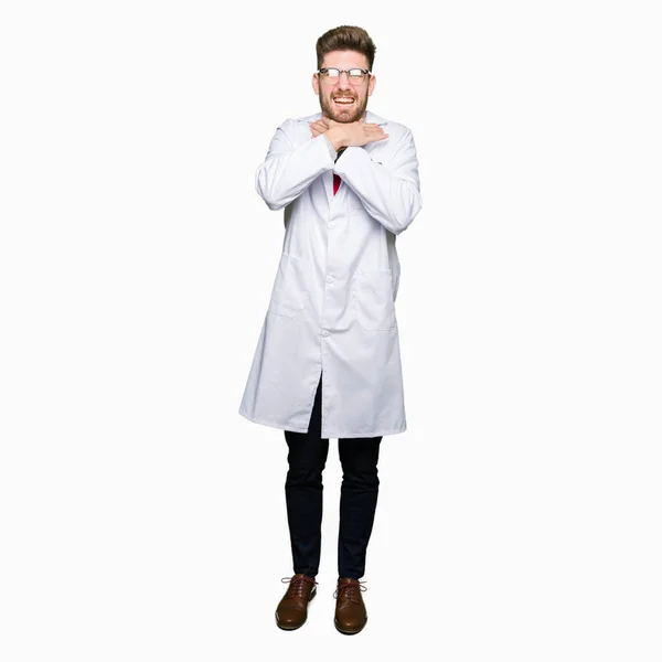 Young Handsome Scientist Man Wearing Glasses Shouting Suffocate Because Painful — Stock Photo, Image