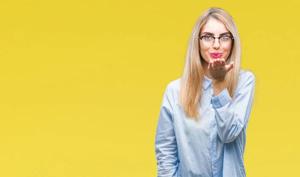 Ung Vacker Blond Affärskvinna Glasögon Över Isolerade Bakgrund Tittar Kameran — Stockfoto