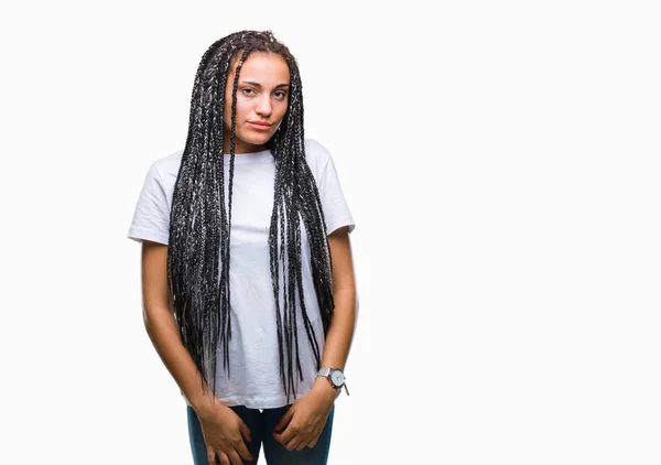 Mladá Pletené Vlasy Americkou Afričanku Izolované Pozadí Vážným Výrazem Tváři — Stock fotografie