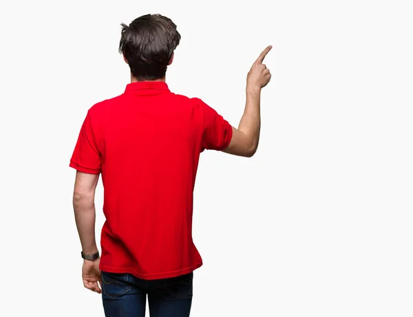 Jovem Bonito Homem Vestindo Vermelho Shirt Sobre Isolado Fundo Posando — Fotografia de Stock