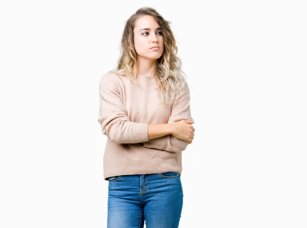 Όμορφη Νεαρή Ξανθιά Γυναίκα Φοράει Sweatershirt Πέρα Από Απομονωμένο Υπόβαθρο — Φωτογραφία Αρχείου