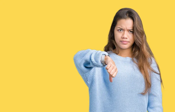 Junge Schöne Brünette Frau Die Blauen Winterpullover Über Isoliertem Hintergrund — Stockfoto