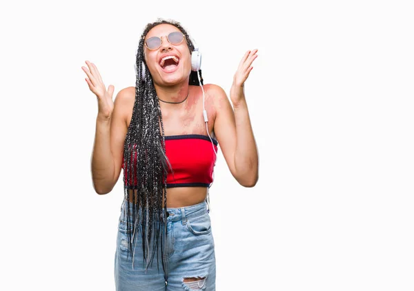 Joven Cabello Trenzado Afroamericano Con Marca Nacimiento Con Auriculares Sobre —  Fotos de Stock