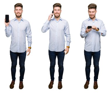 Yakışıklı genç profesyonel adam kolaj mutlu bir yüz ayakta ve dişleri gösteren kendinden emin bir gülümseme ile gülümseyen beyaz izole arka plan üzerinde akıllı telefon kullanarak