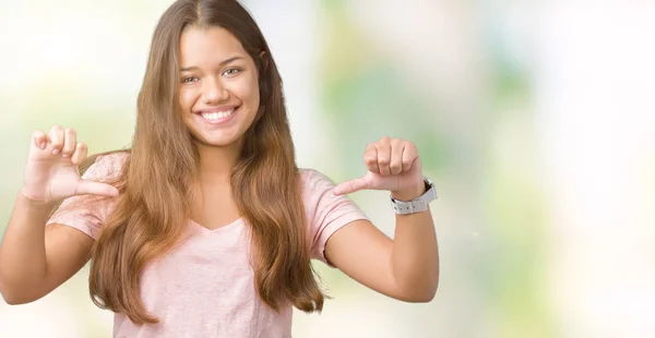 Junge Schöne Brünette Frau Trägt Rosa Shirt Über Isoliertem Hintergrund — Stockfoto