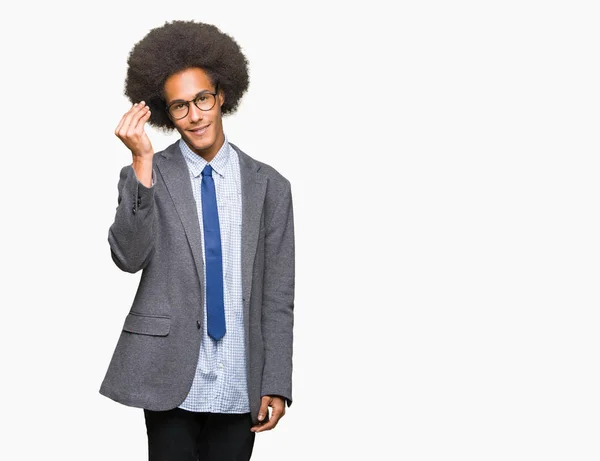 Junger Afrikanisch Amerikanischer Geschäftsmann Mit Afro Haaren Trägt Eine Brille — Stockfoto