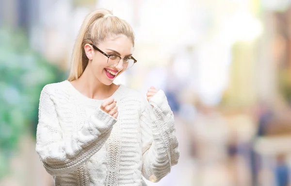 Junge Schöne Blonde Frau Mit Brille Über Isoliertem Hintergrund Sehr — Stockfoto