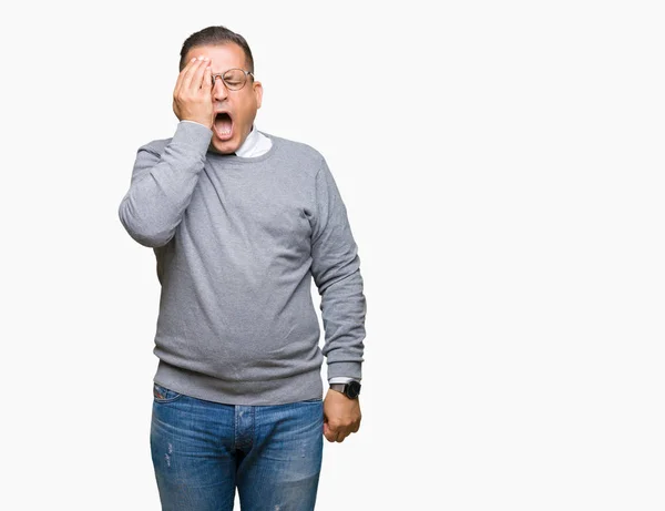 Bussines Mediana Edad Árabe Hombre Con Gafas Sobre Fondo Aislado —  Fotos de Stock