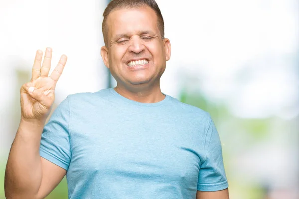 Homem Árabe Meia Idade Vestindo Camiseta Azul Sobre Fundo Isolado — Fotografia de Stock