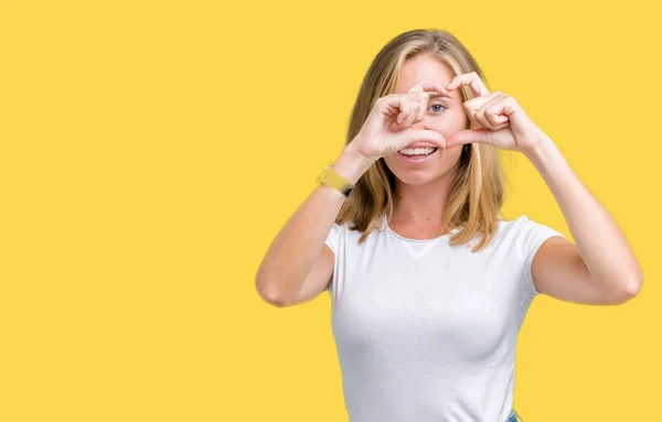 Mooie Jonge Vrouw Die Het Dragen Van Casual Wit Shirt — Stockfoto