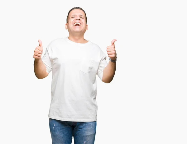 Middelbare Leeftijd Arabische Man Wearig Wit Shirt Geïsoleerde Achtergrond Succes — Stockfoto