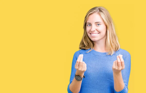 Mulher Bonita Vestindo Camisola Azul Sobre Fundo Isolado Fazendo Gesto — Fotografia de Stock